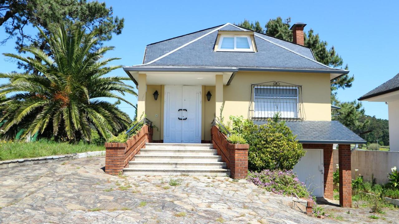 Spacious House With Terrace Near Boiro, Sea View Exterior foto